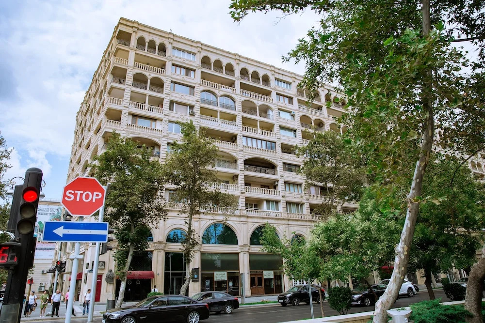 Apartment with Caspian Sea and F1 view