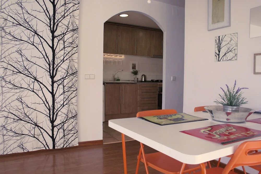 Avenida Apartments Urgell