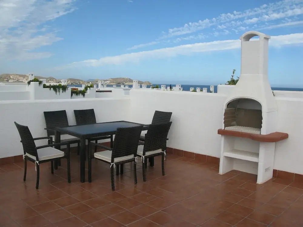 2 Room, Sleeps 4, Parking, 4 Pools, Sea 1st Line