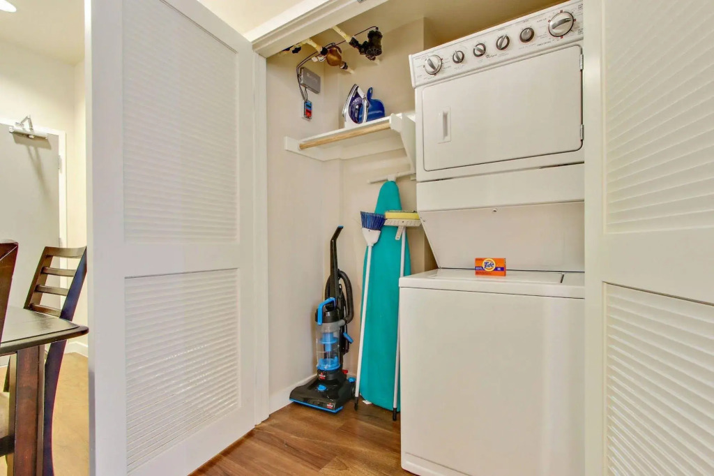 Global Luxury Suites in Sunnyvale