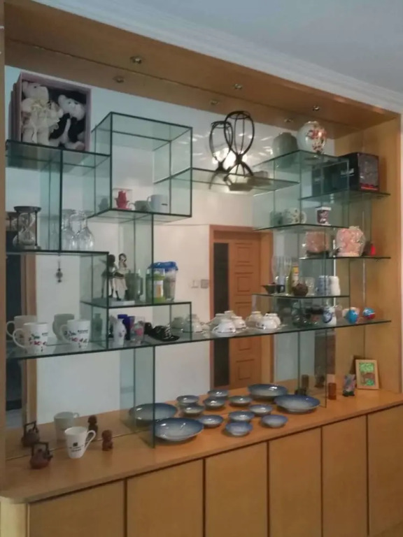 Golden guesthouse