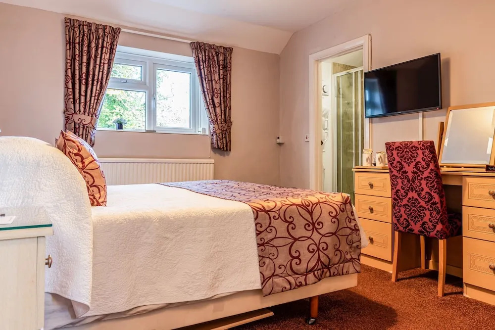 The Olde Forge Hotel