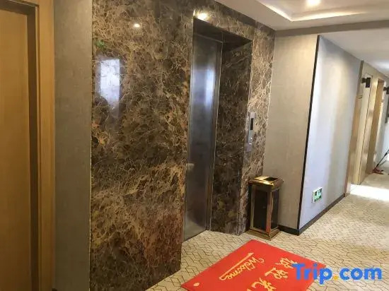 Q8 Hotel