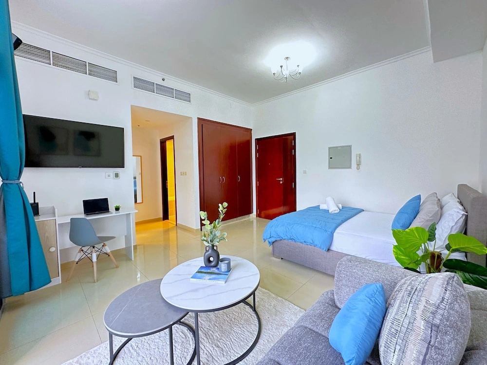 Luxury Brand New Studio