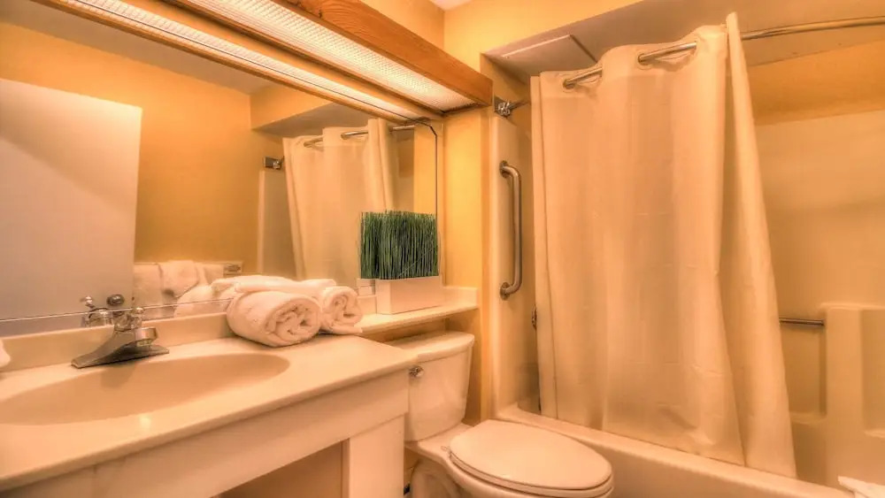 Kcis 432 - Killington Tree House: 2 Room Modern Condo