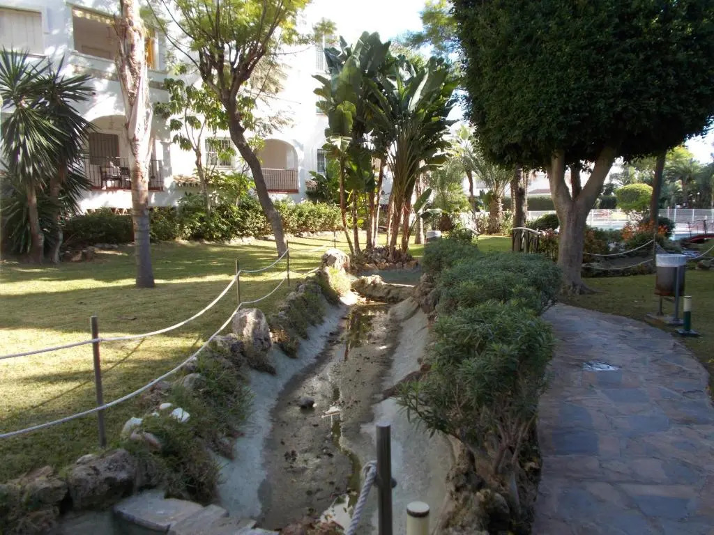 TIMON II, Luxury 3 bedroom Beachside Apartment