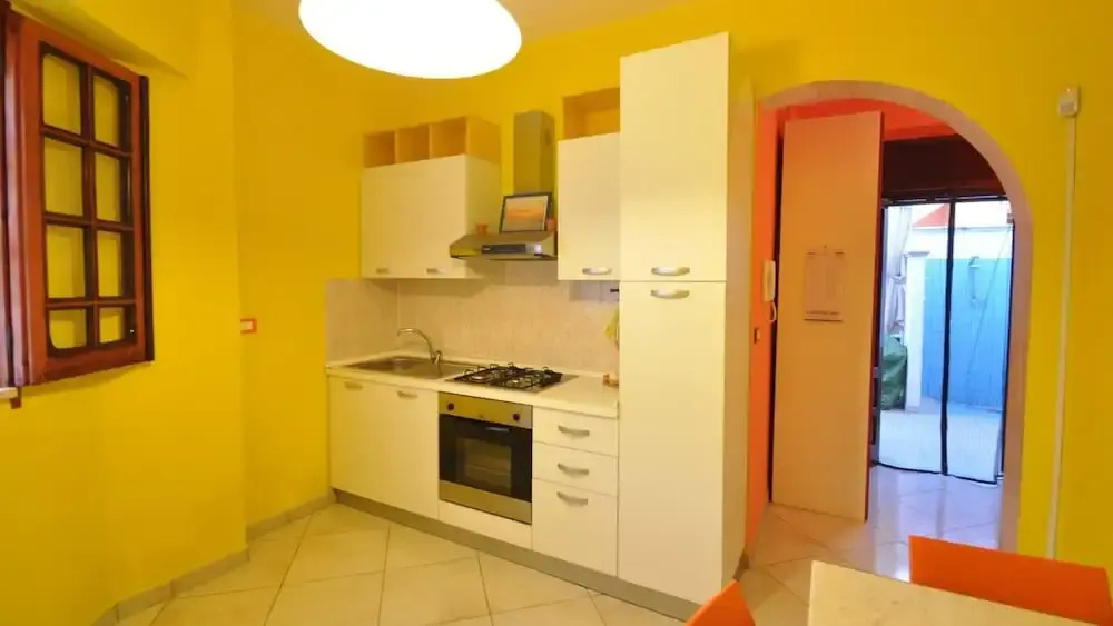 Villa for 6 People 2 Bedrooms a few Meters From the sea