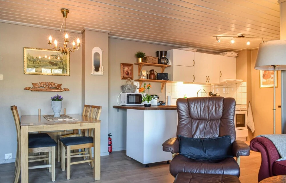 Stunning Apartment in Spangereid With 2 Bedrooms and Wifi