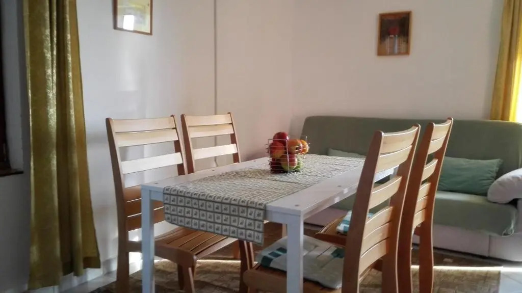 Apartment Vrulje