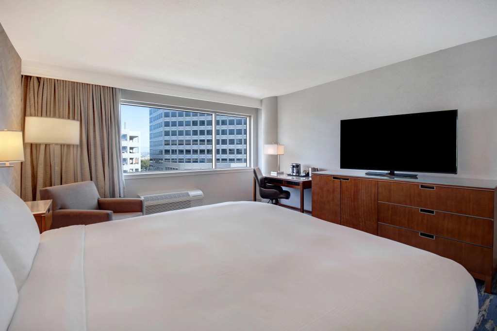 DoubleTree by Hilton LAX - El Segundo