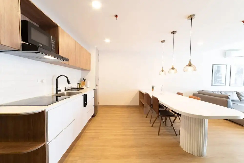 w Stylish Duplex in Laureles