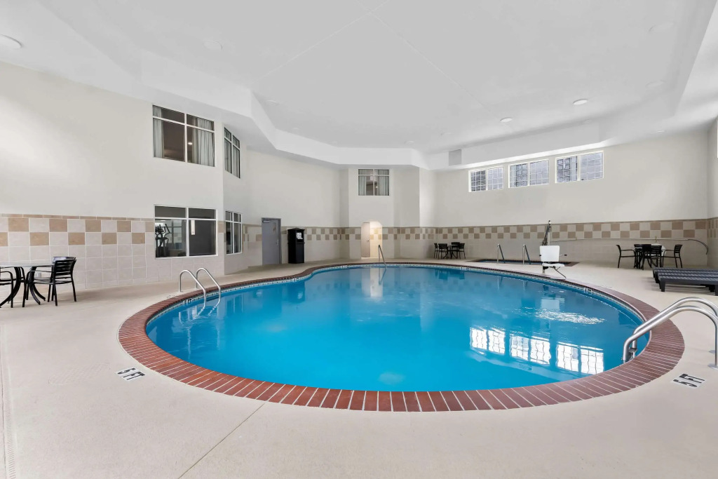 Comfort Inn & Suites Nashville Near Tanger Outlets I-24 Antioch