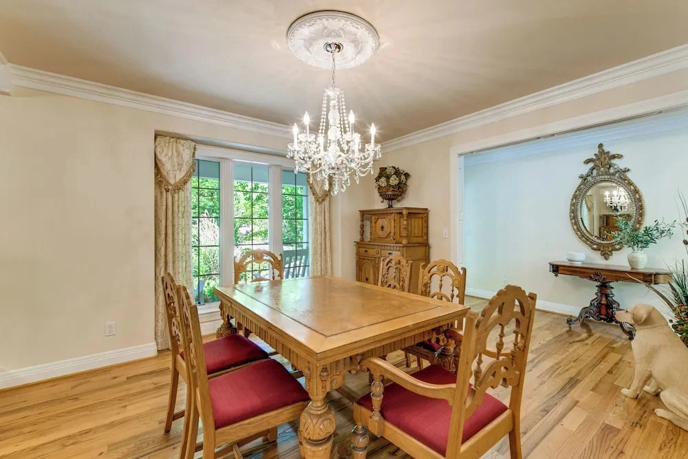 Group-friendly Mtn Estate 2 Mi to Dtwn Waynesville