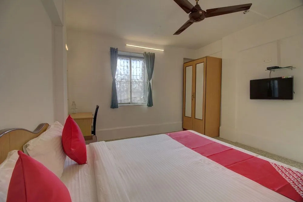 OYO Flagship 36853 Hotel Rajdoot