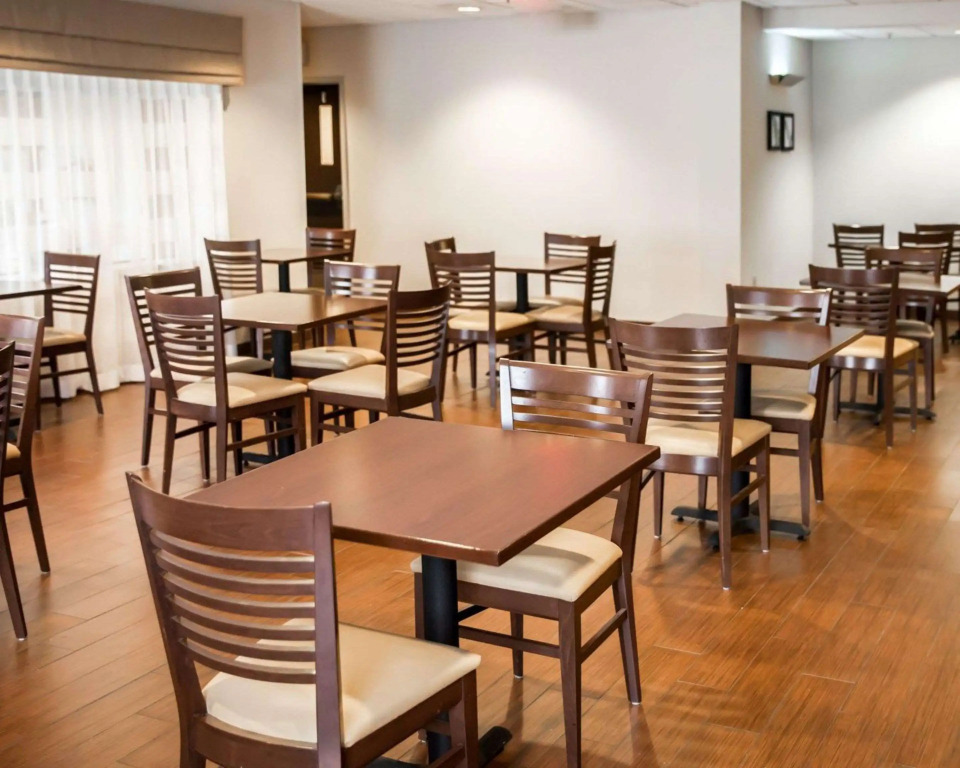 Sleep Inn & Suites