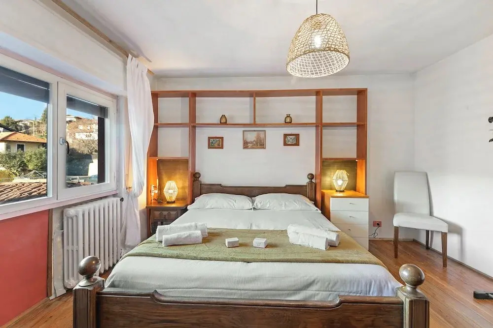 La Lanterna Swimming Pool Retreat