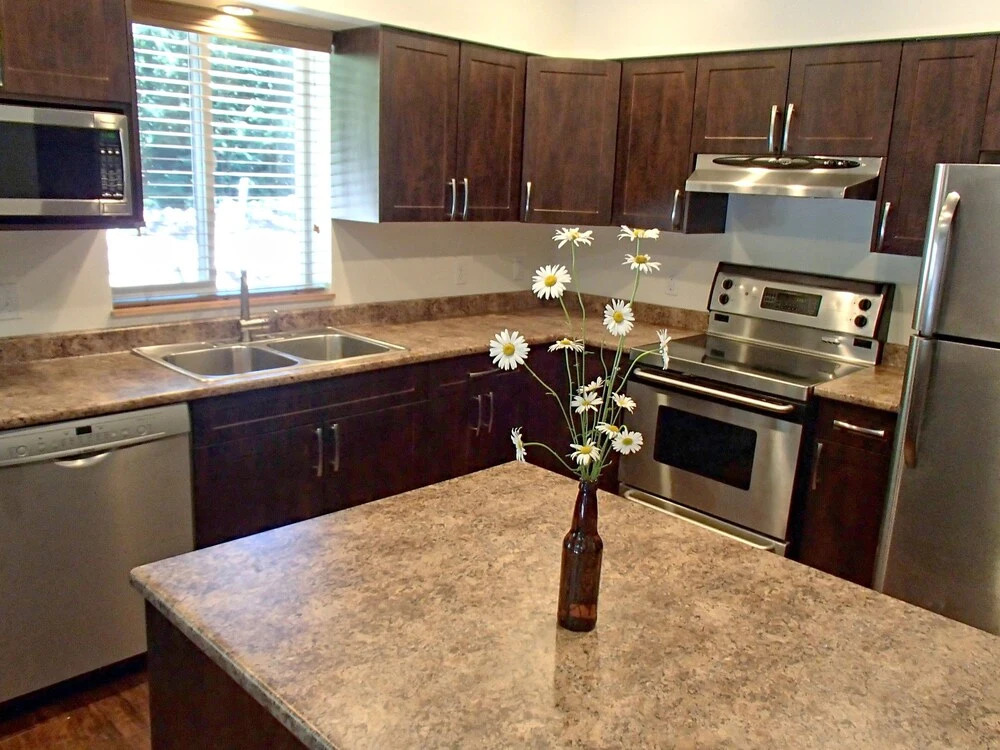 Mt Baker Lodging Cabin 2 - New 4 Bedroom, 2 Bath That Sleeps up to 10-persons