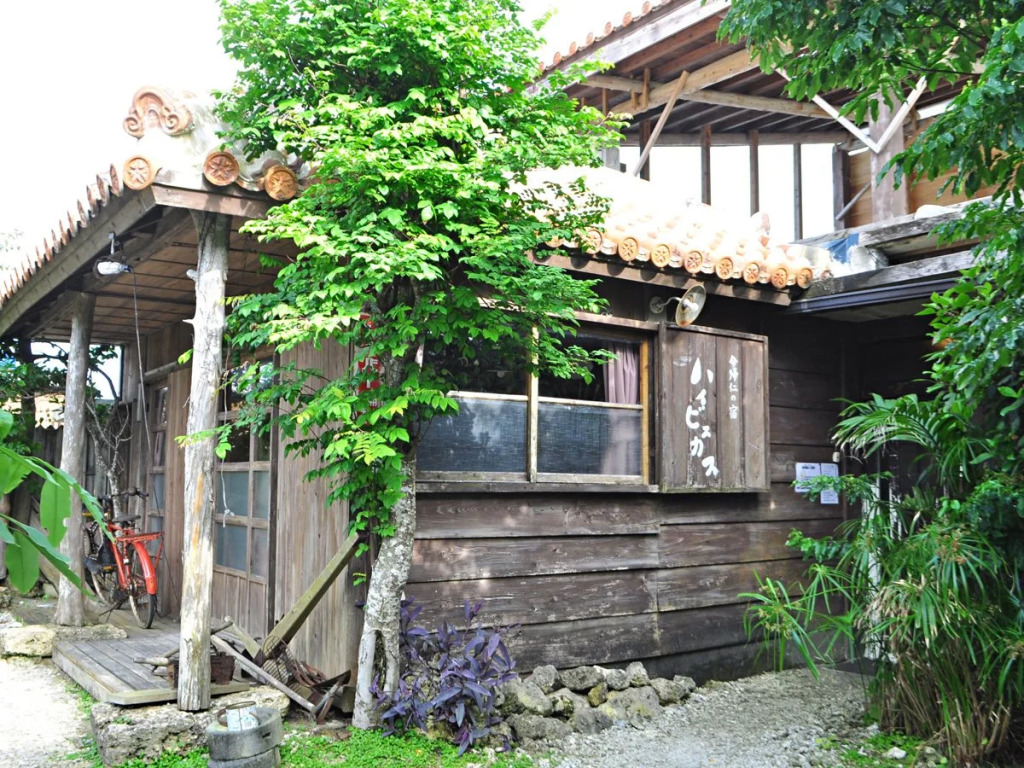 Hibiscus Inn Nakijin