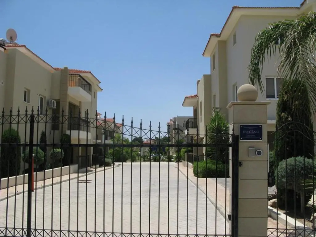 Pyla Gardens Apartment E 202