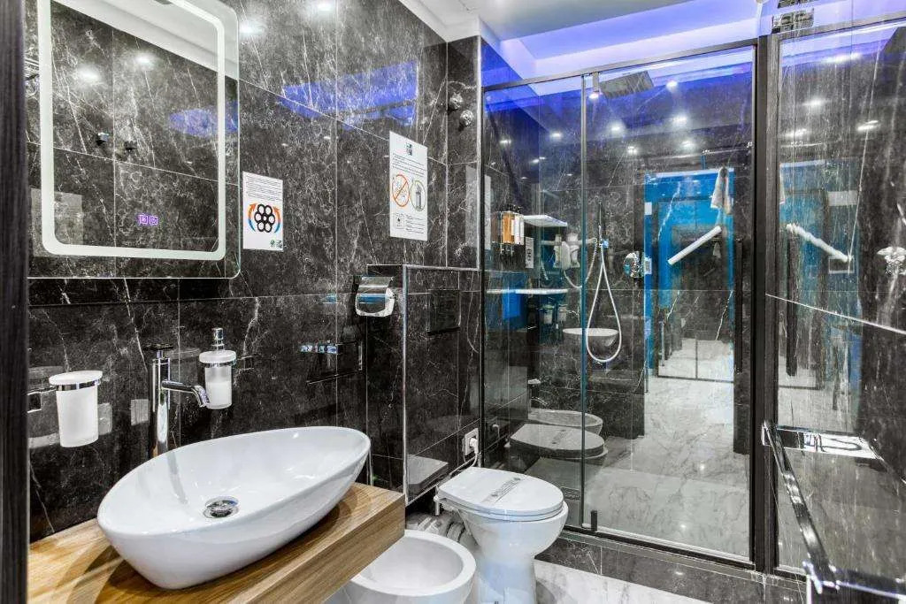 AR ROOMS ROME By RHR