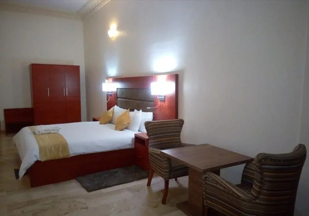 De Castle hotels & Resort Enugu