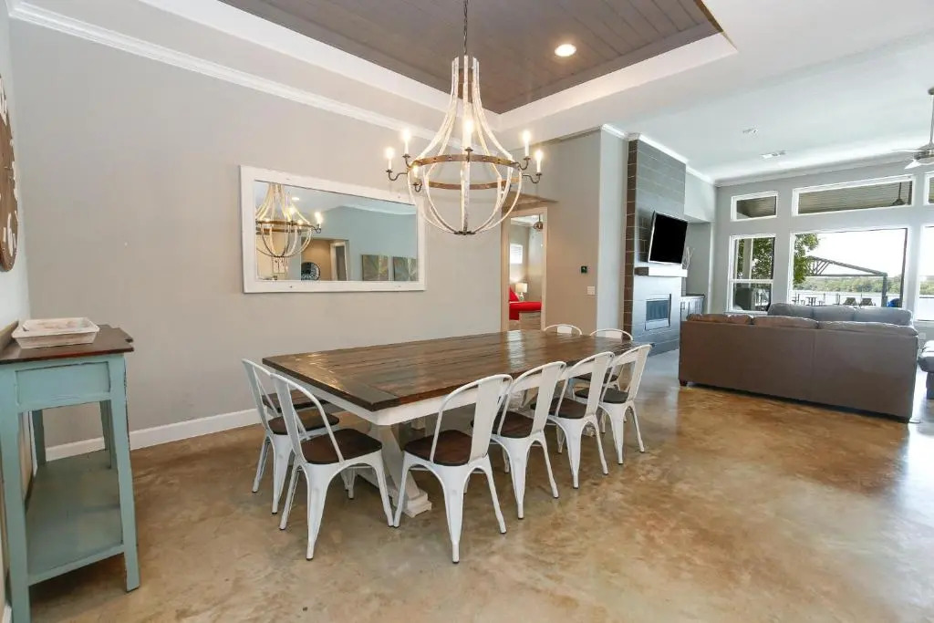 Luxury Lake LBJ House with Heated Swimming Pool and Spill Over Hot Tub and 2 Boat Slips