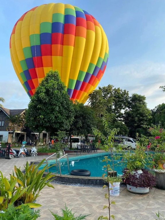 Sansan Resort