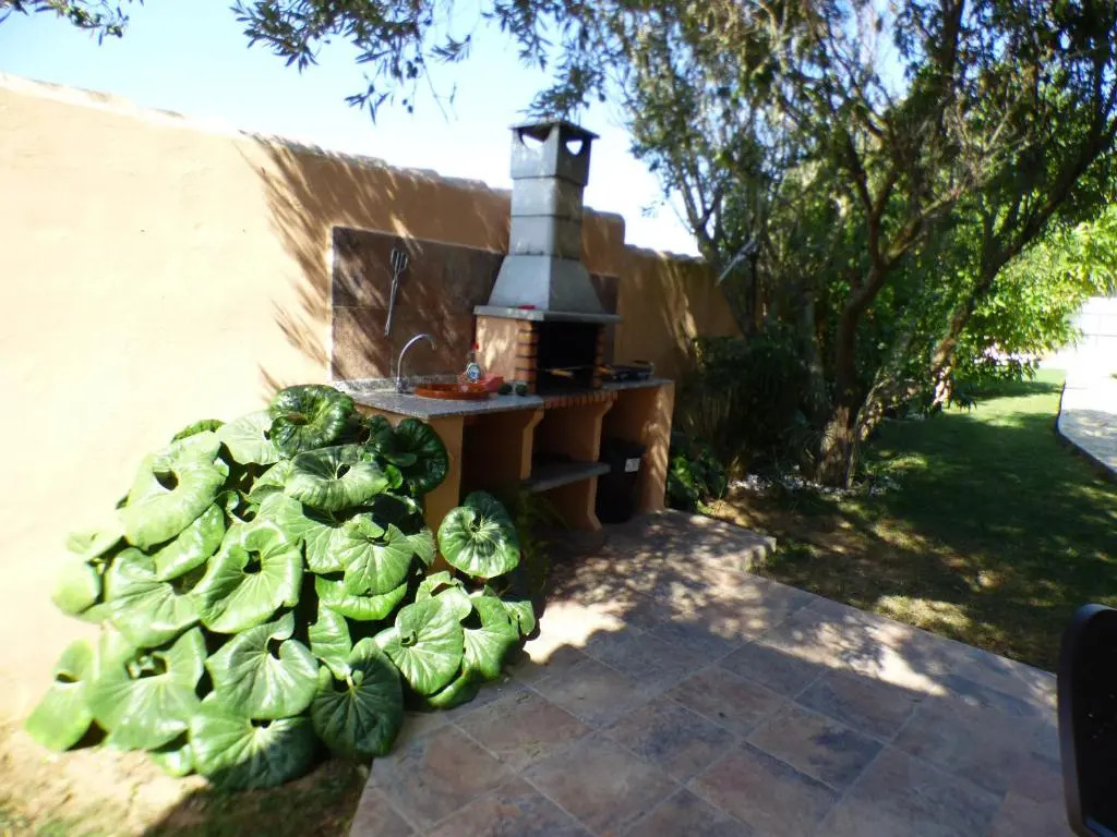 Rural house with private pool, new and beautiful garden