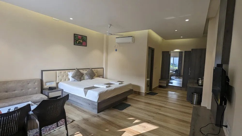 Parth King Beach Resort