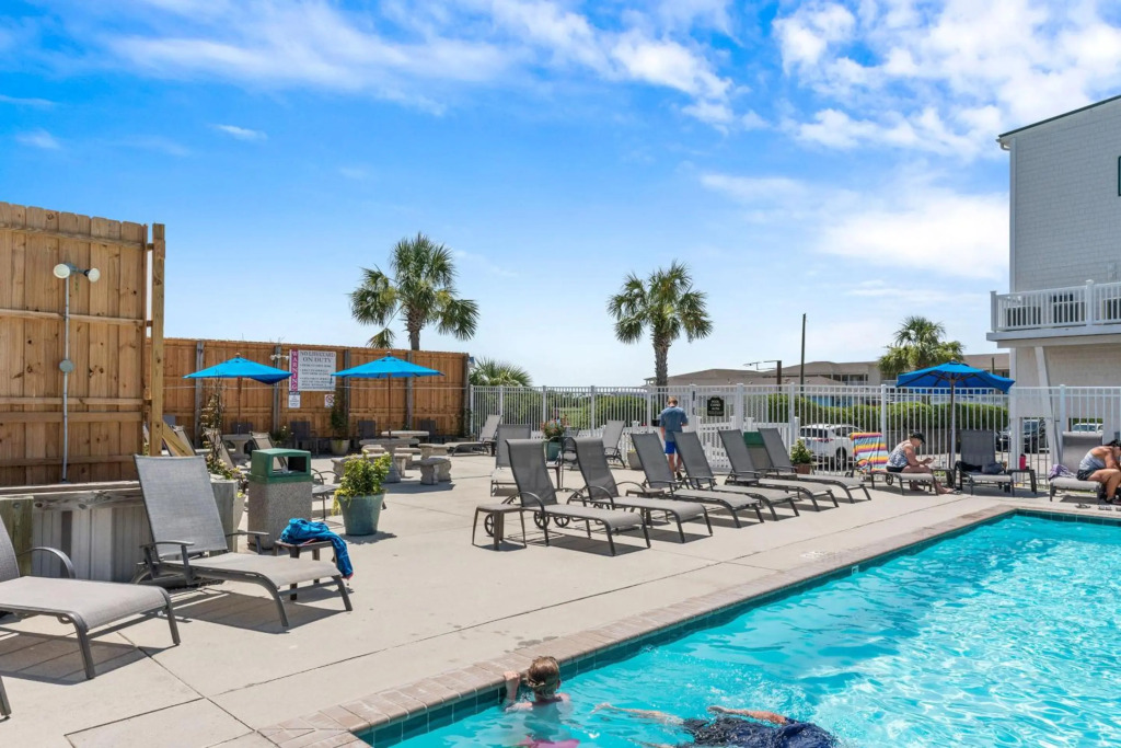 Sea Esta by Oak Island Accommodations