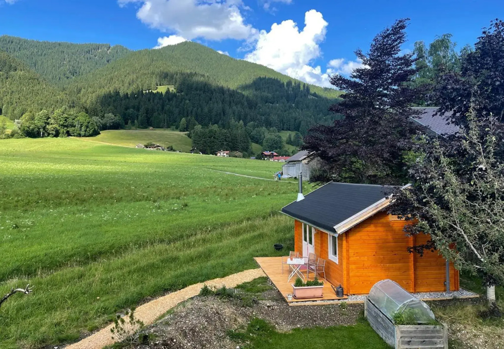 Sundowner Cabin
