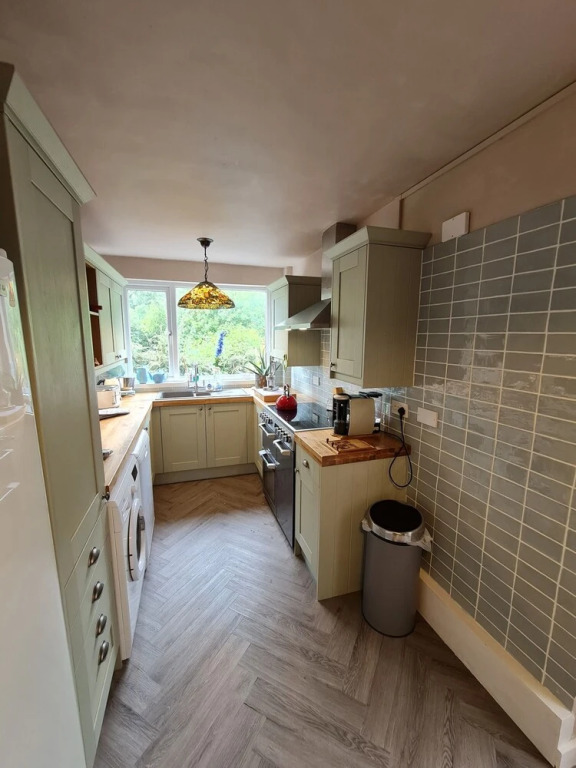 A Cosy Three Bedroomed Cottage in Leafy Embleton