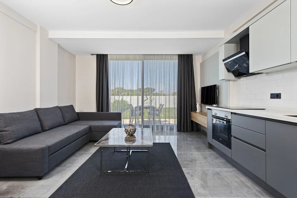 Saatli Suites