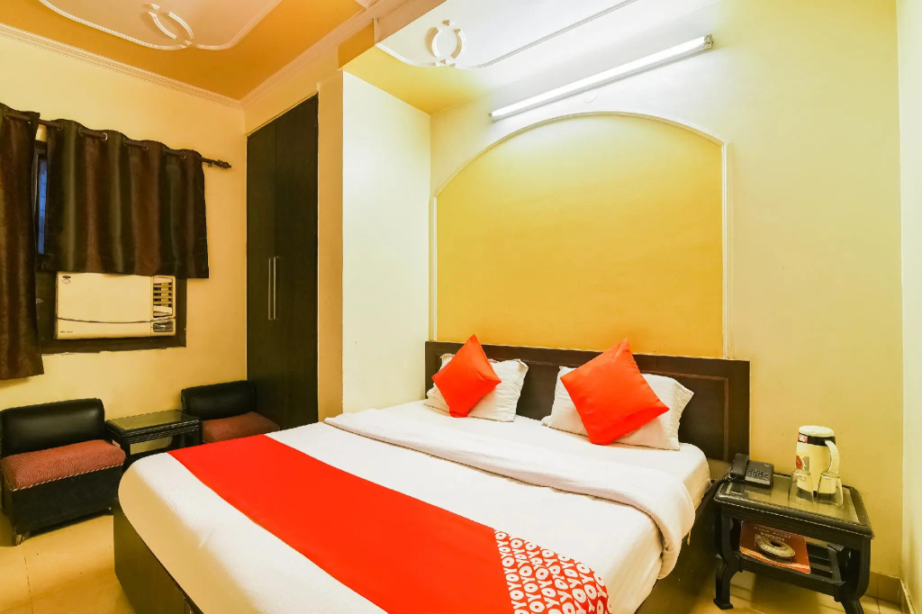 OYO 18721 Hotel King Palace