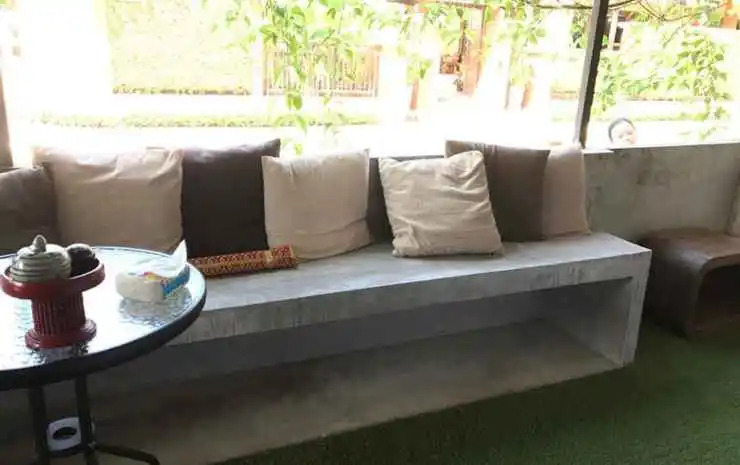To Bed Poshtel