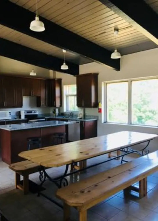 6 Bed Blue Mountain Chalet with Hot Tub 8