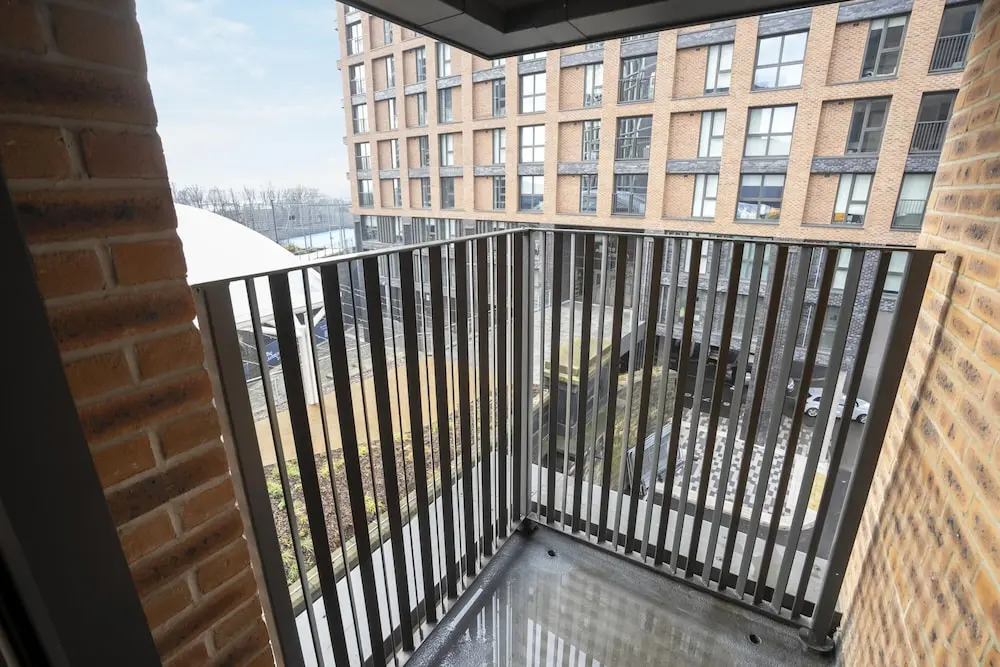 Two Bedroom Waterside Flat