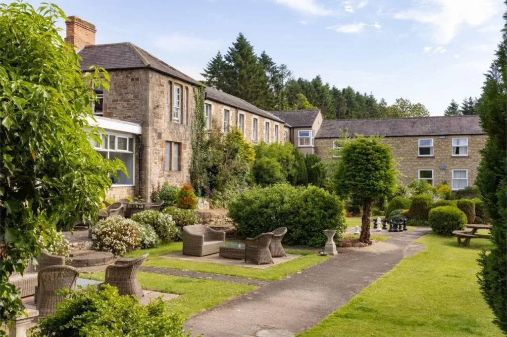 George Hotel