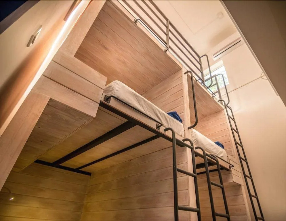 Island Hostels