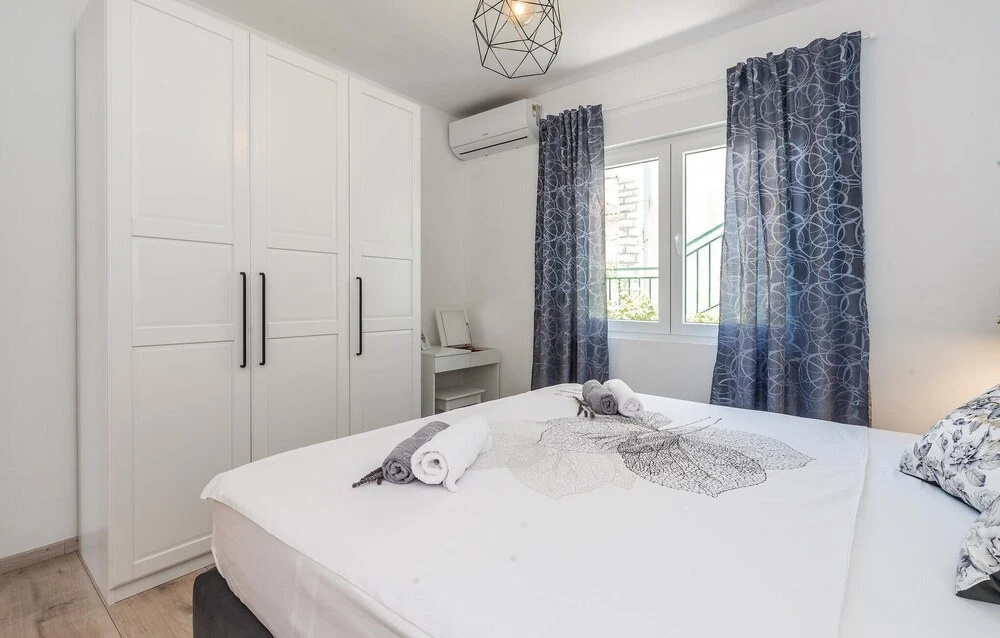 Luxurious Home In Betina