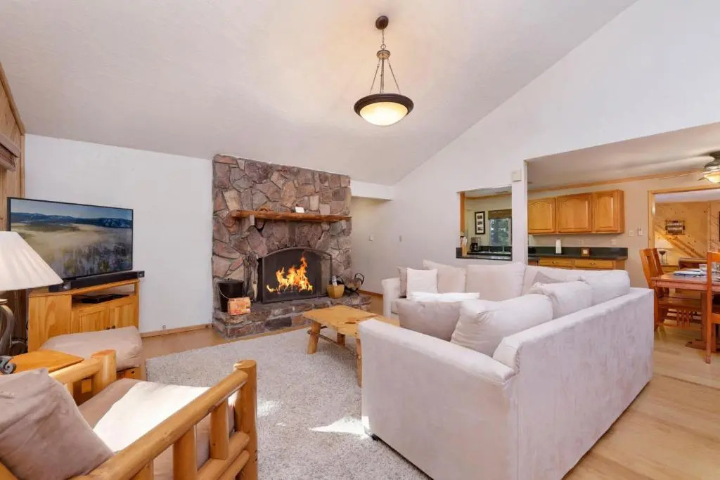 Summit Watch #2049 by Big Bear Vacations
