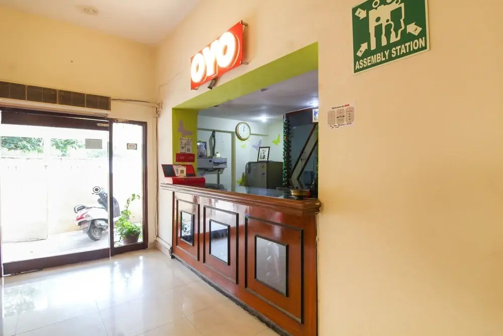 OYO 12237 Luxury Villas