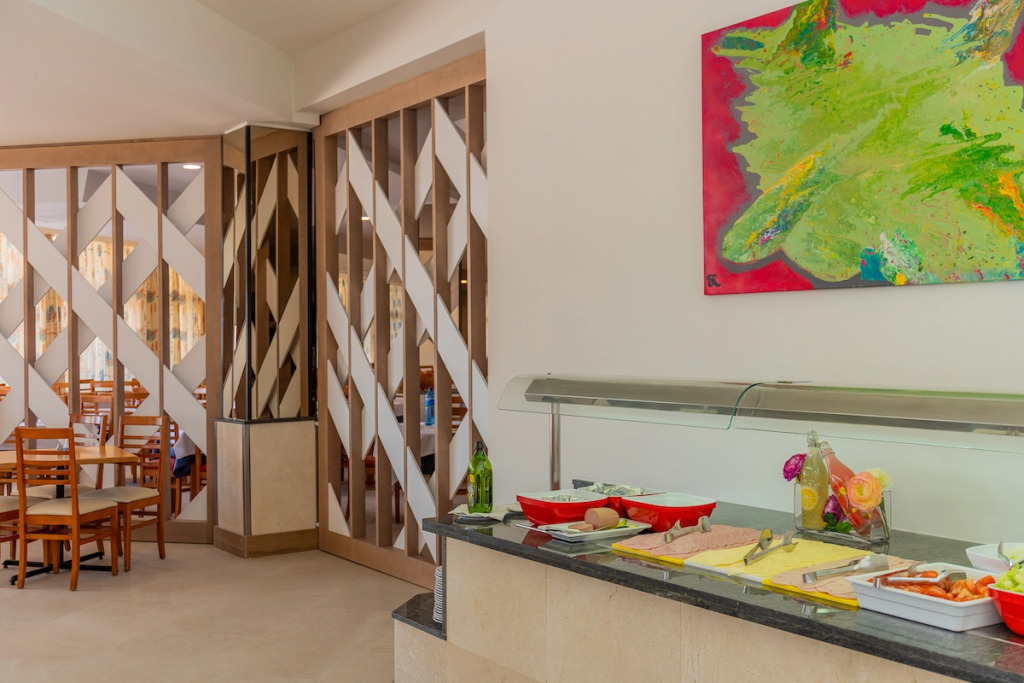 Hotel Club Cala Romani