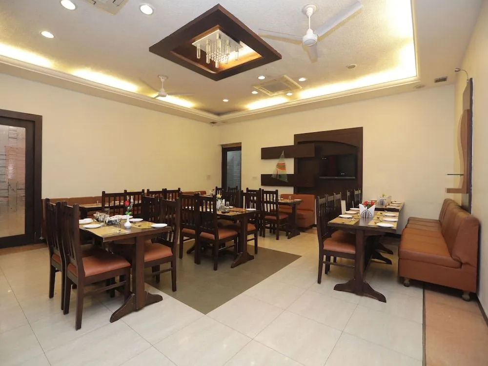OYO 11975 Siddharth International