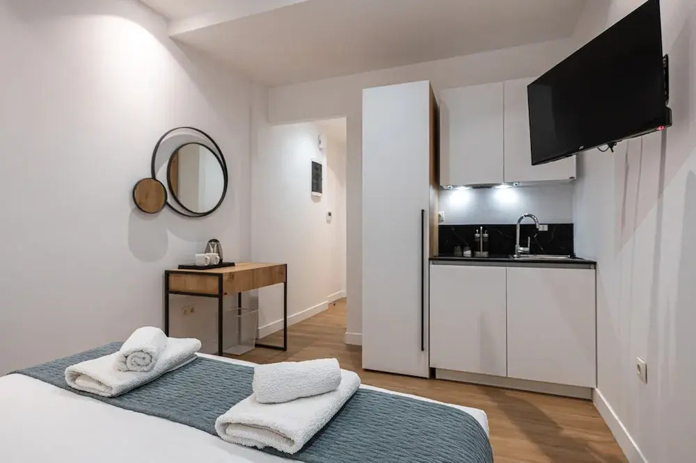 Kriel Suites by LIV Homes Room 102