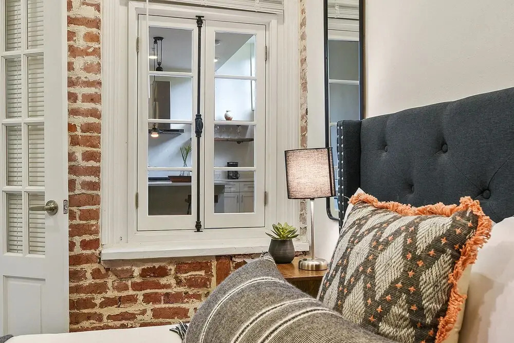 N Rampart Apartments - Lux 3BD 2BA French Quarter w Courtyard