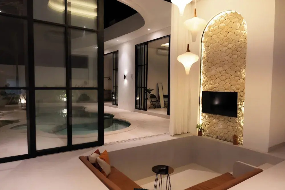 Tropical 2BR Private Villa, 6min Pererenan Beach