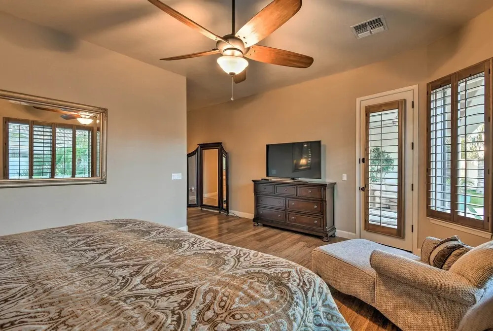 Heated Pool + Putting Green: Luxe Gilbert Home