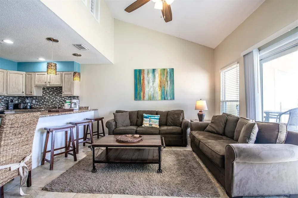 9 G, Two Bedroom Condo