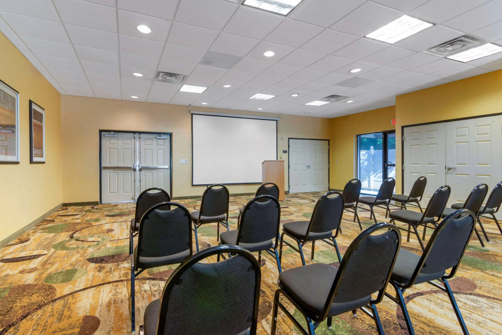 Comfort Inn & Suites Montgomery Eastchase